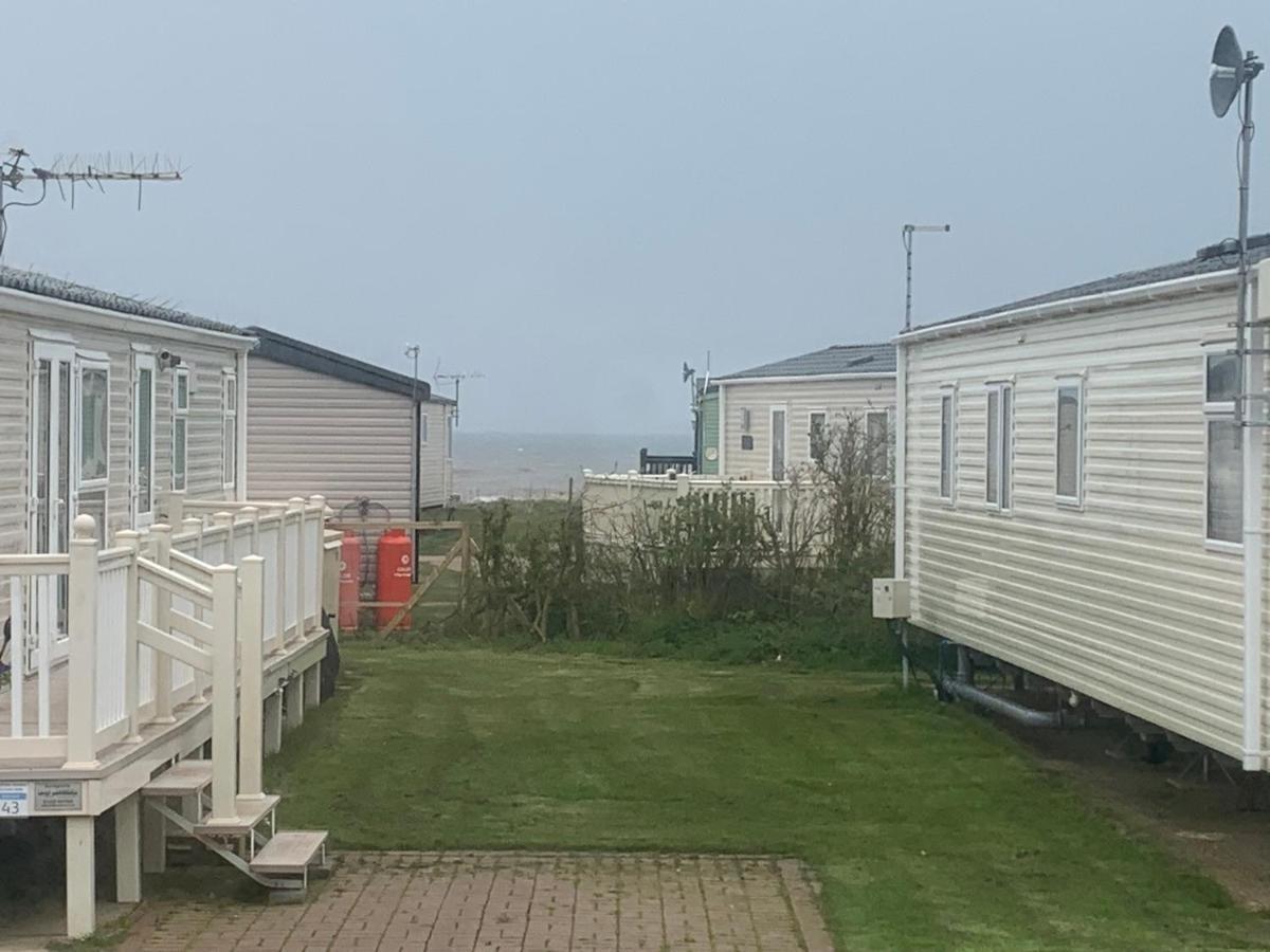 Natalies Retreat Skipsea Sands Ulrome Exteriör bild